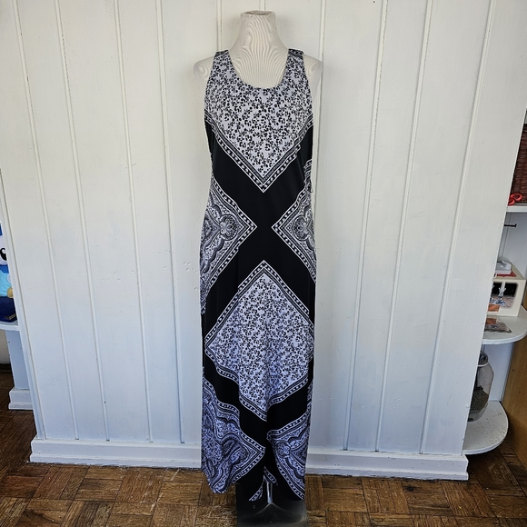 Soma Black White Floral Pattern Knit Sleeveless Belted Maxi Dress Medium - Picture 10 of 16